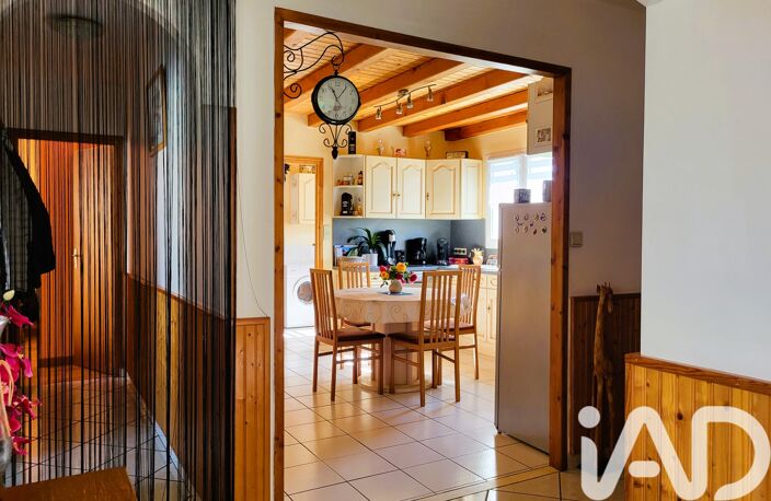 Vente Maison/villa 4 pièces — photo 2