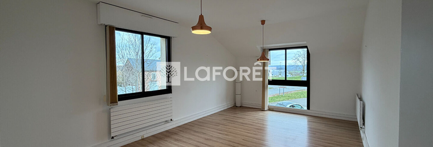 Bureau  300 m² à louer à Luc-la-Primaube (12450)