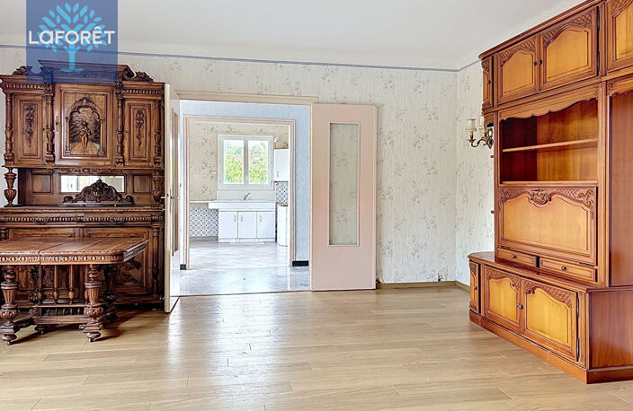 À vendre - Maison familiale avec fort potentiel - 240 m² exploitables - Charly — photo 3