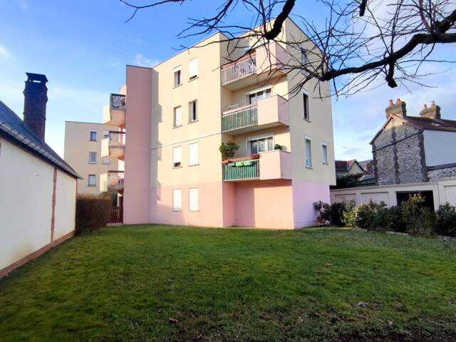 Appartement T2 lumineux plein sud avec parking – Rouen Saint-Clément - Commodités à pied — photo du bien
