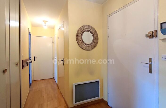 Appartement T2 lumineux plein sud avec parking – Rouen Saint-Clément - Commodités à pied — photo 4