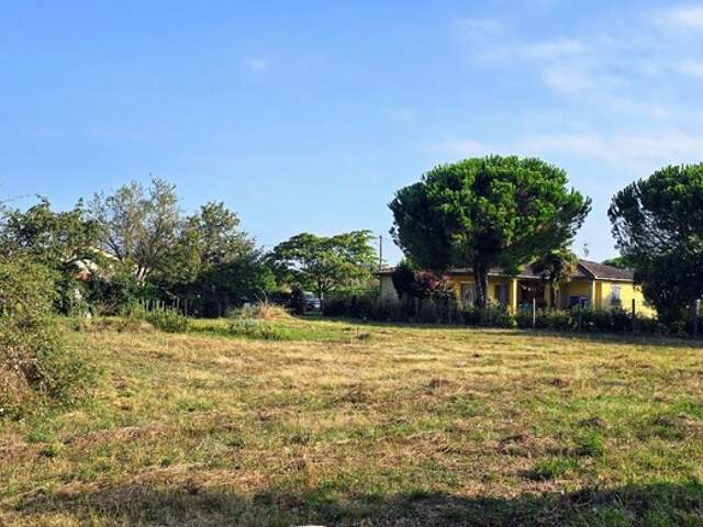 TERRAIN CONSTRUCTIBLE 1200 m² SAINT JORY — photo du bien