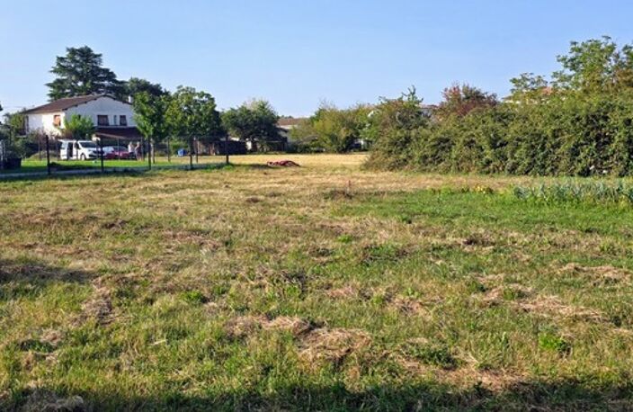 TERRAIN CONSTRUCTIBLE 1200 m² SAINT JORY — photo 2