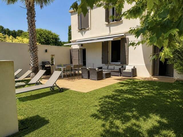 Villeneuve les Avignon,, Somptueuse maison 140m², terrain 400 — photo du bien