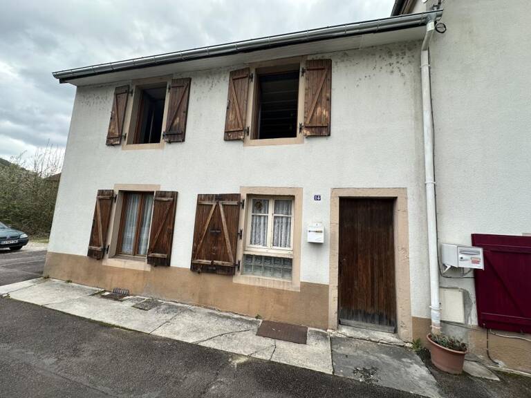 Maison mitoyenne - 3 pièces - PONT-DE-ROIDE — photo 1