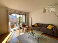 Verdure et beaux volumes pour ce T4 avec loggia, caves et parkin — photo 3