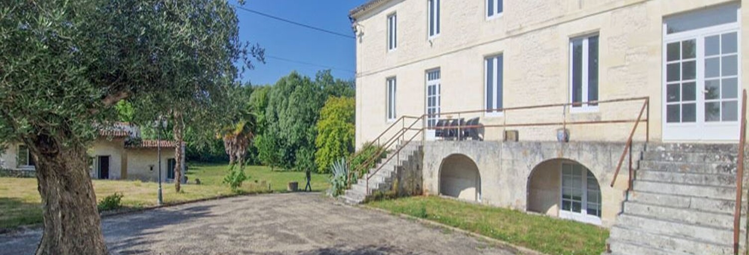 Maison 10 Pièces 1000 m² à vendre à Bougneau (17800)