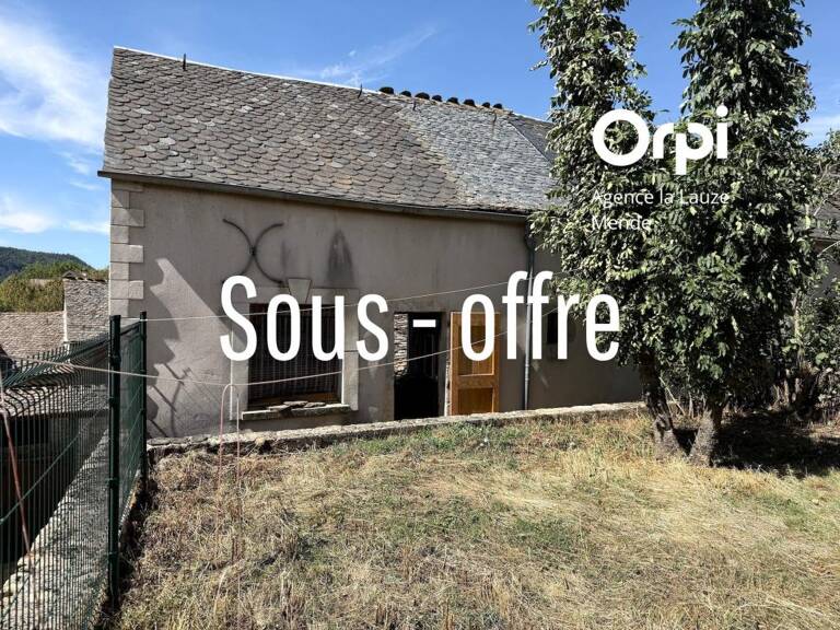 Maison de village avec jardin et dépendances — photo 1