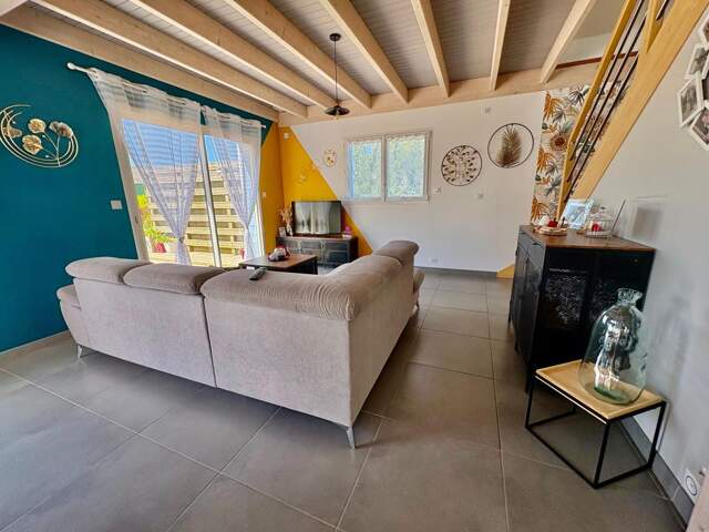 SAINT PABU - MAISON SUR SOUS-SOL COMPLET - T5 — photo du bien