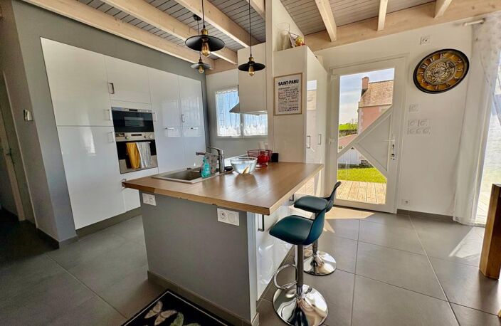 SAINT PABU - MAISON SUR SOUS-SOL COMPLET - T5 — photo 2