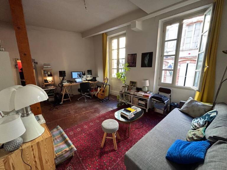 Appartement À Vendre T2 aux Carmes — photo 1
