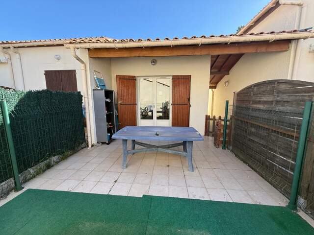 Petite maison avec belle terrasse - proche centre et plage — photo du bien
