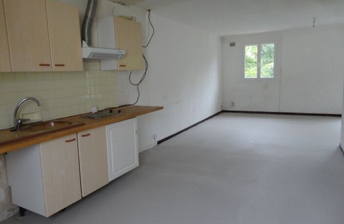 Dpt Pyrénées Orientales (66), à vendre PRADES à 5 minutes maison 5 pièces sur terrain 324 m² garage — photo 2