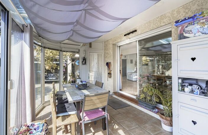 13012 Marseille – Un coin de paradis au cœur de la ville Maison provençale avec piscine et véranda — photo 2