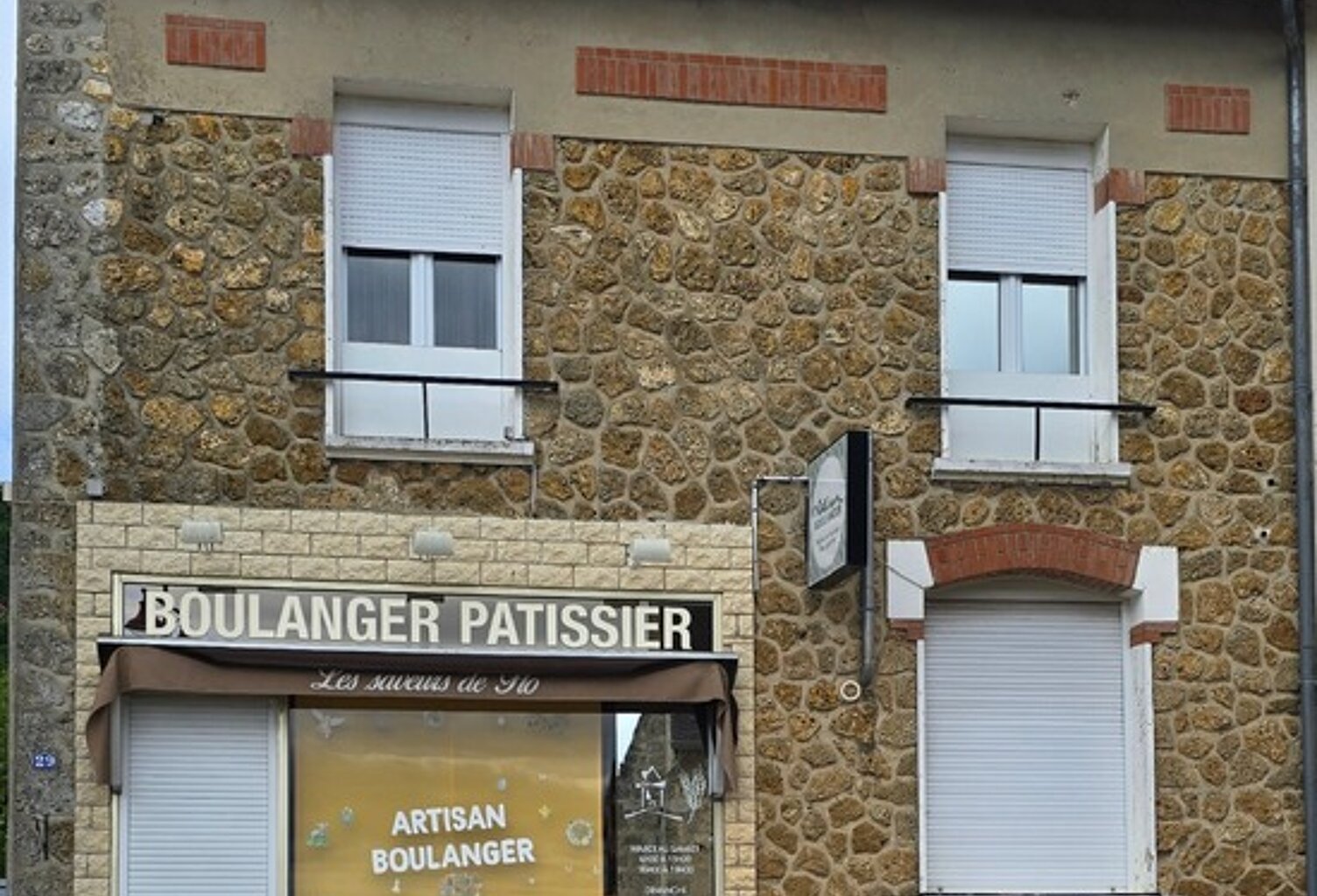 Immeuble à vendre VENTEUIL (51) — photo 1