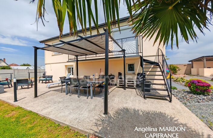 Maison Traditionnelle T5 de 124 m² – Terrain Paysager de 1215 m² + Piscine à Saint-Nicolas-de-la-Taille (76 170) — photo 2