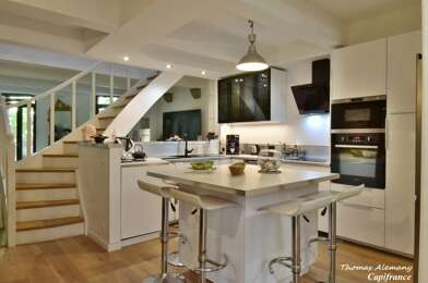 Appartement 5 pièces 225000 €