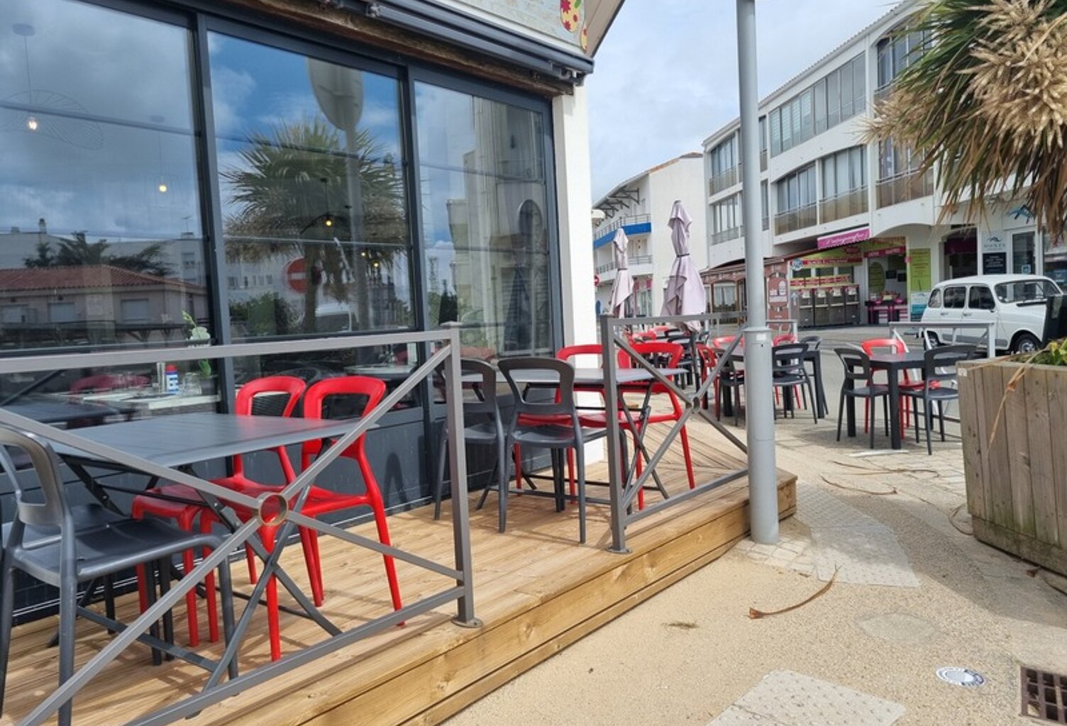 RESTAURANT-PIZZERIA-BURGERS AVEC VUE MER À NOTRE-DAME-DE-MONTS (85), ouvert 9 mois l'année, Prix NEGOCIABLE — photo 1