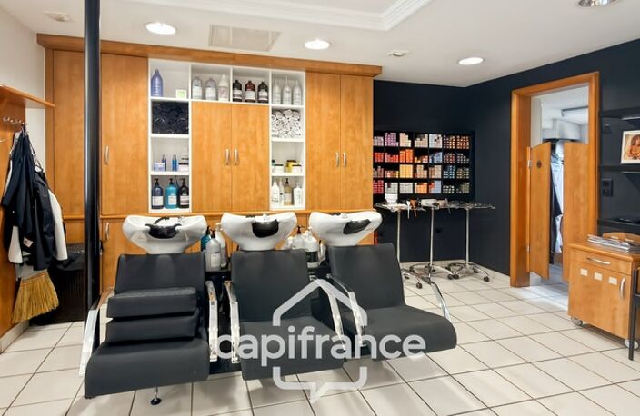 Fonds de commerce à vendre SOUSTONS (40) – Salon de coiffure clé en main — photo 2