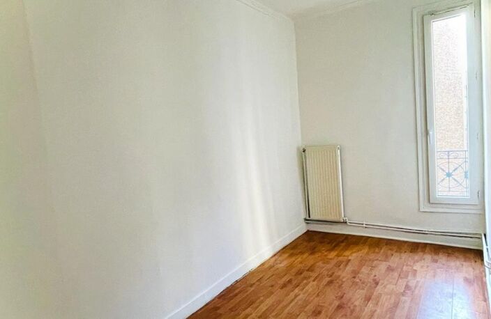 Appartement à vendre 2 pièces PARIS 18EME ARRONDISSEMENT (75) — photo 2