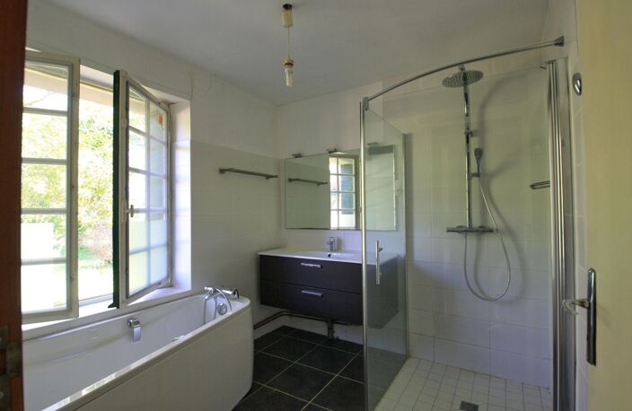 Maison à vendre 6 pièces MONTCOMBROUX LES MINES (03) — photo 4
