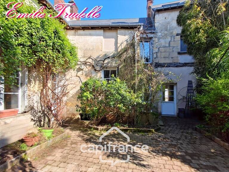 Maison à vendre 6 pièces LA CHARTRE SUR LE LOIR (72) Maison de caractère – cœur de ville – 181 m² – cour, dépendance et caves — photo 1