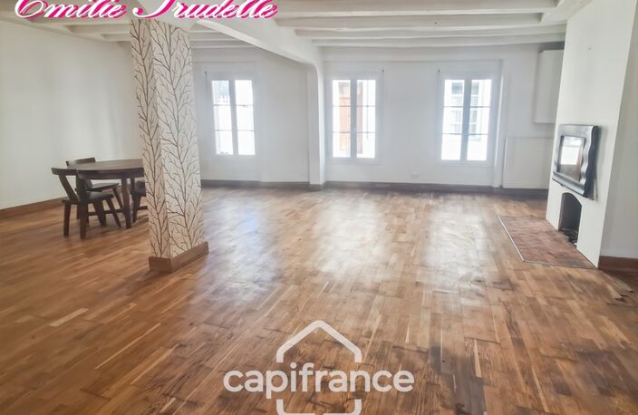Maison à vendre 6 pièces LA CHARTRE SUR LE LOIR (72) Maison de caractère – cœur de ville – 181 m² – cour, dépendance et caves — photo 5