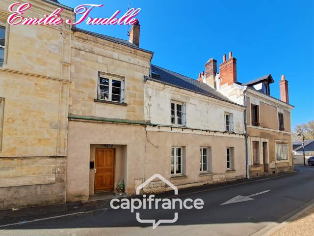Maison à vendre 6 pièces LA CHARTRE SUR LE LOIR (72) Maison de caractère – cœur de ville – 181 m² – cour, grange et caves — photo du bien