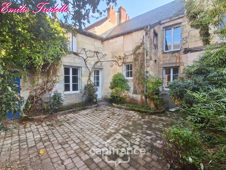 Maison à vendre 6 pièces LA CHARTRE SUR LE LOIR (72) Maison de caractère – cœur de ville – 181 m² – cour, grange et caves — photo 1