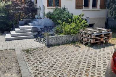 Maison 4 pièces 1300 €