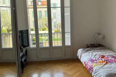 Appartement 1 pièces 400 €