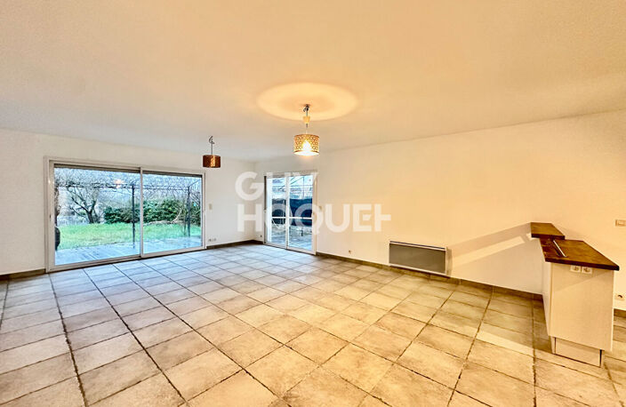 Maison T4 au calme avec jardin et garage — photo 2