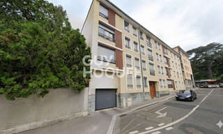 Garage  15 m² à vendre à Oullins-Pierre-Bénite (69600)