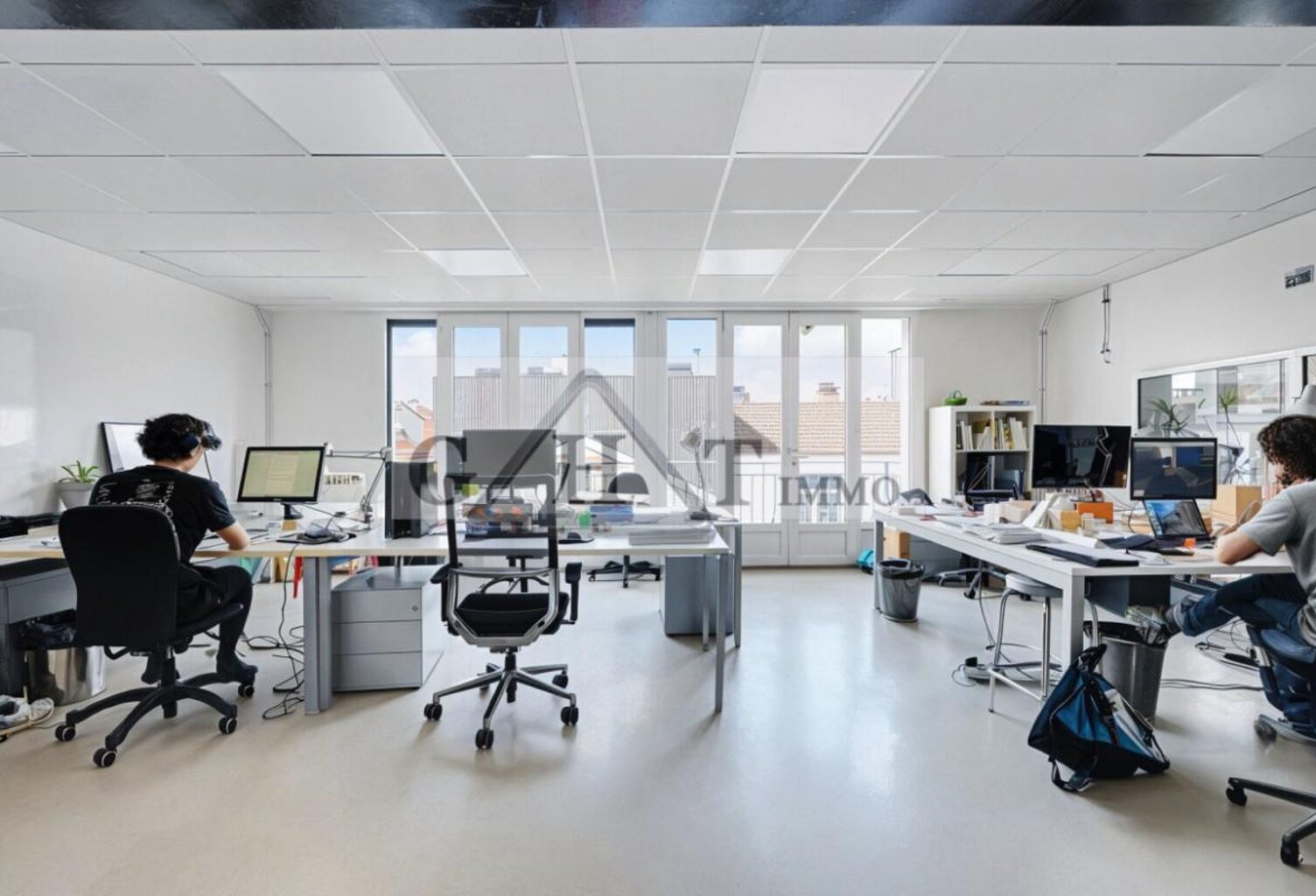 Bureaux 250 + Terrasse 200m2 à louer Montreuil — photo 1