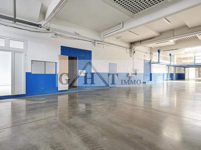 Local d'activités/ bureaux de 805m2 à vendre Montreuil — photo du bien