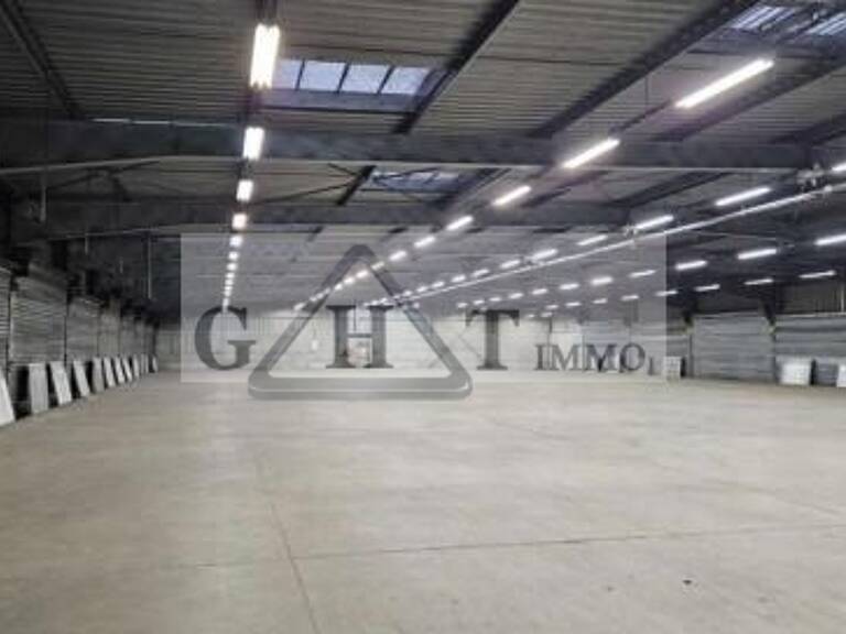 7050 m² PLATEFORME LOGISTIQUE a louer a collegien — photo 1
