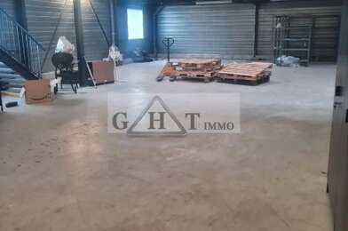 Local industriel  2900 €