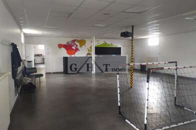 Local industriel  1270000 €
