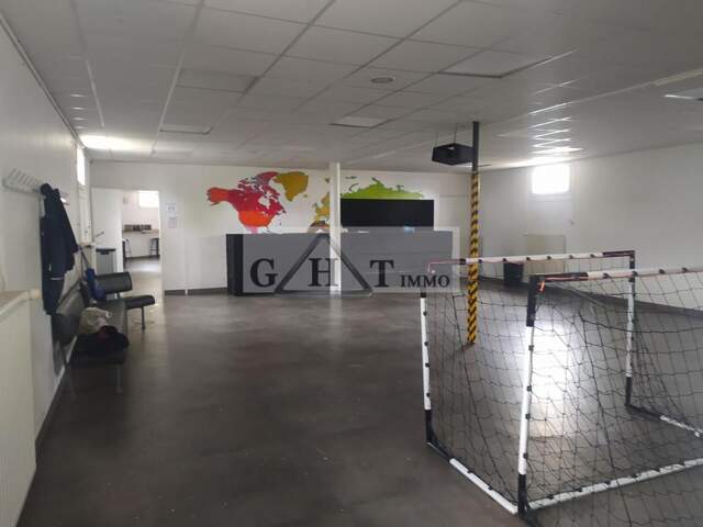610M² ENTREPOT BUREAUX A VENDRE A CHELLES — photo du bien
