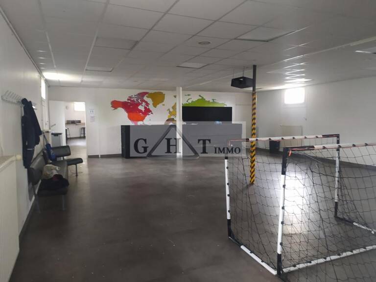 610M² ENTREPOT BUREAUX A VENDRE A CHELLES — photo 1