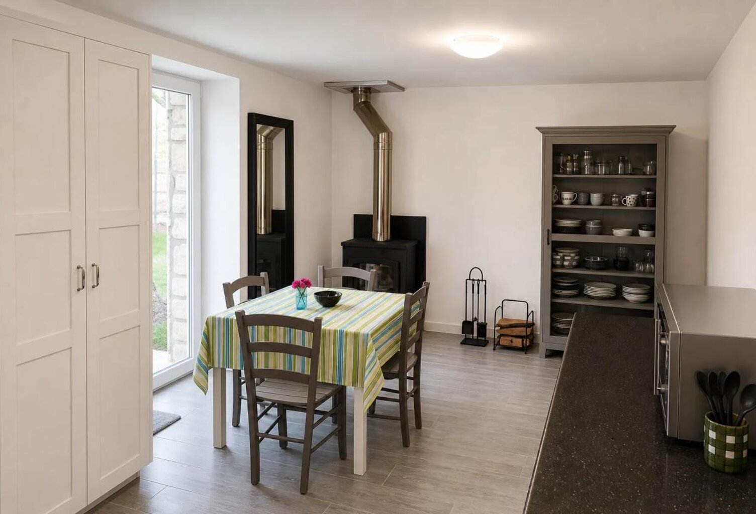 Propriété avec maison, grange, hangar, terrain 1672m² — photo 1