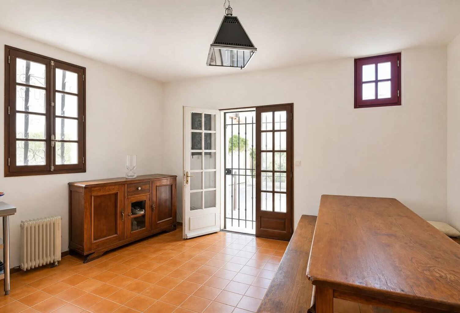 Maison 5 pièces de 79m2 à Saint-Gilles 30800 — photo 1