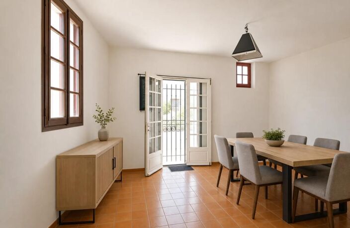 Maison 5 pièces de 79m2 à Saint-Gilles 30800 — photo 3