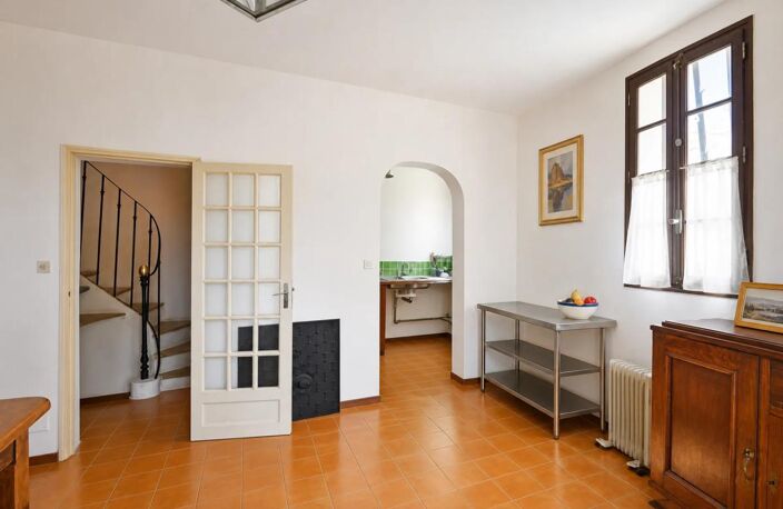 Maison 5 pièces de 79m2 à Saint-Gilles 30800 — photo 4