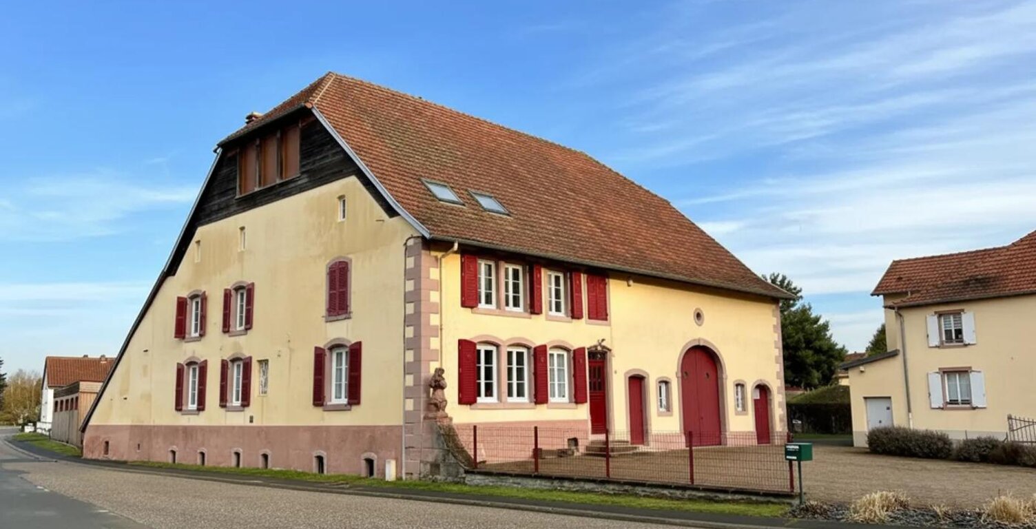 Grande maison 10 pièces à Voyer — photo 1