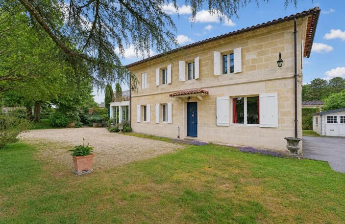Maison avec Piscine à Saint-Caprais-de-Bordeaux — photo 2