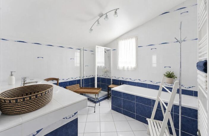 Maison avec Piscine à Saint-Caprais-de-Bordeaux — photo 3