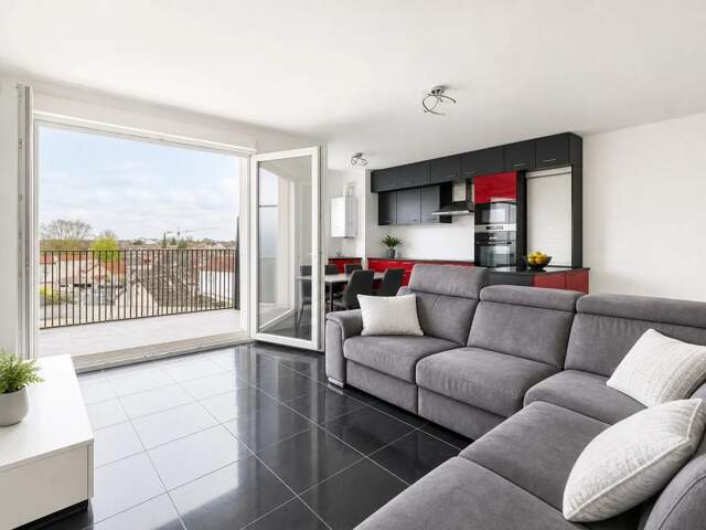 Bel appartement T3 lumineux avec balcons — photo du bien