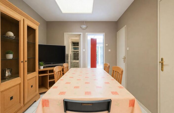 Spacieuse Maison Familiale - Travaux à prévoir — photo 4
