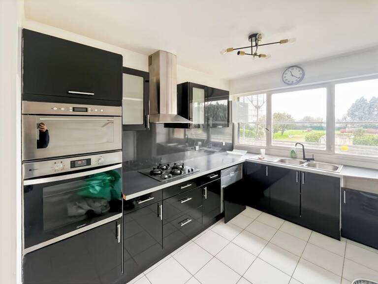 Appartement À Vendre — photo 1